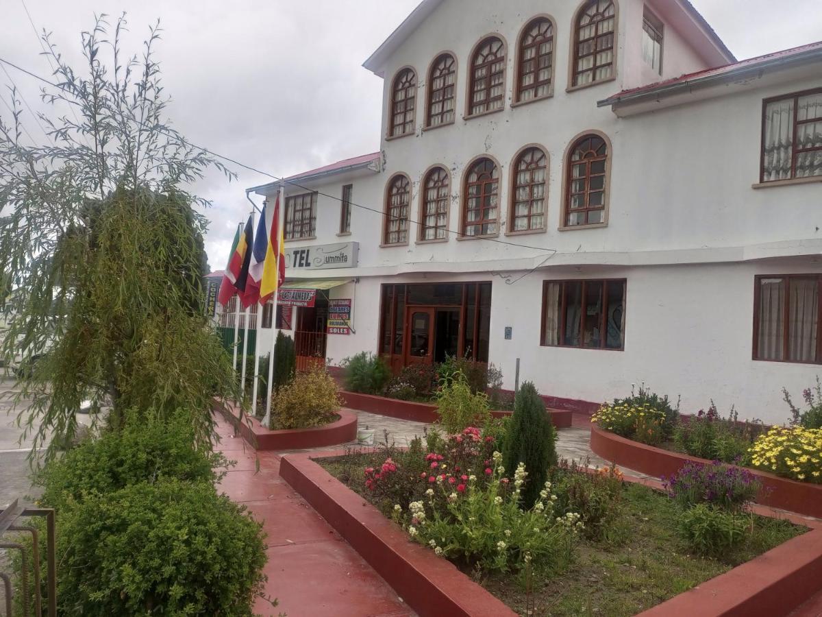Hotel Summita Yunguyo Екстериор снимка