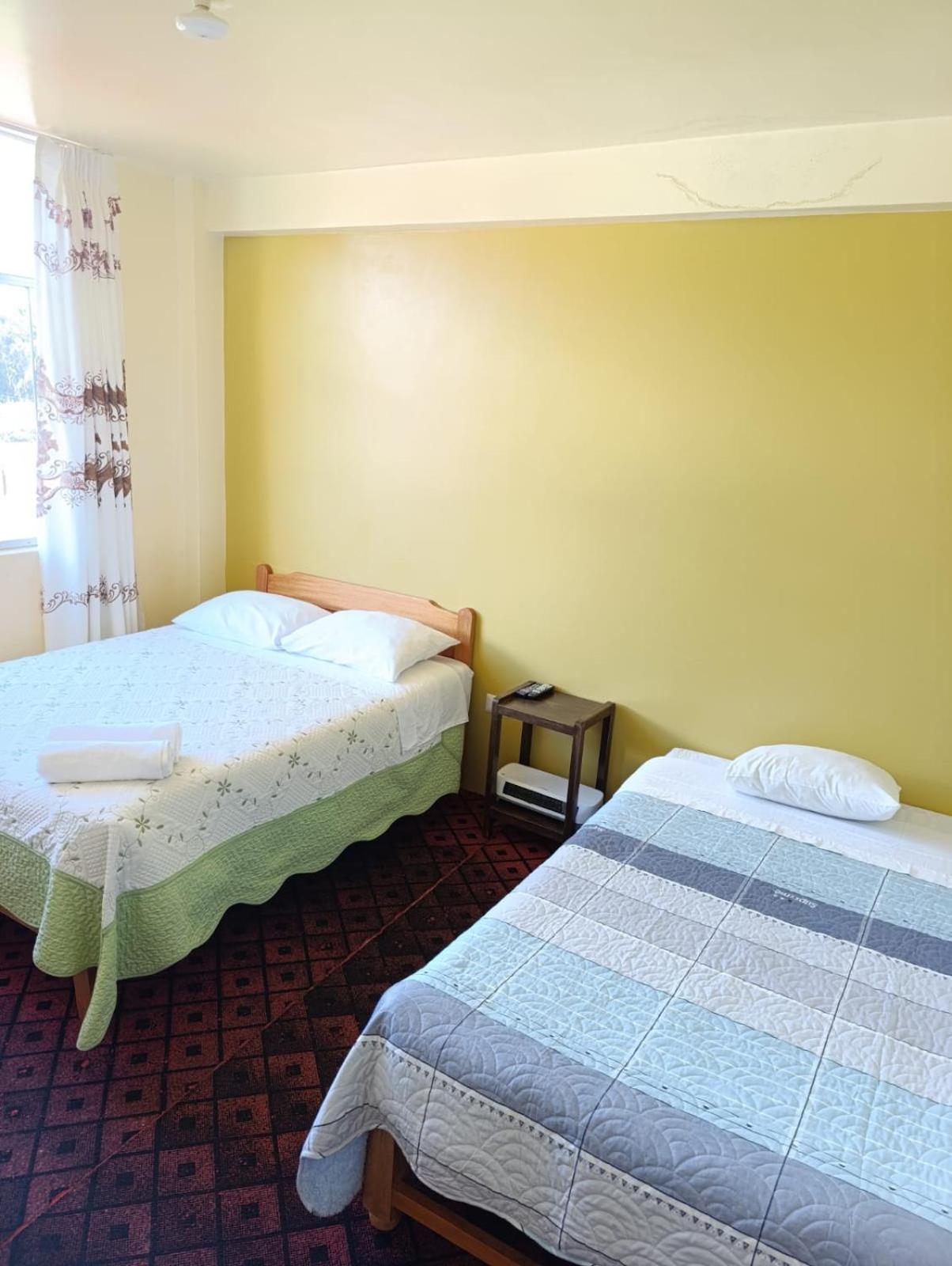 Hotel Summita Yunguyo Екстериор снимка
