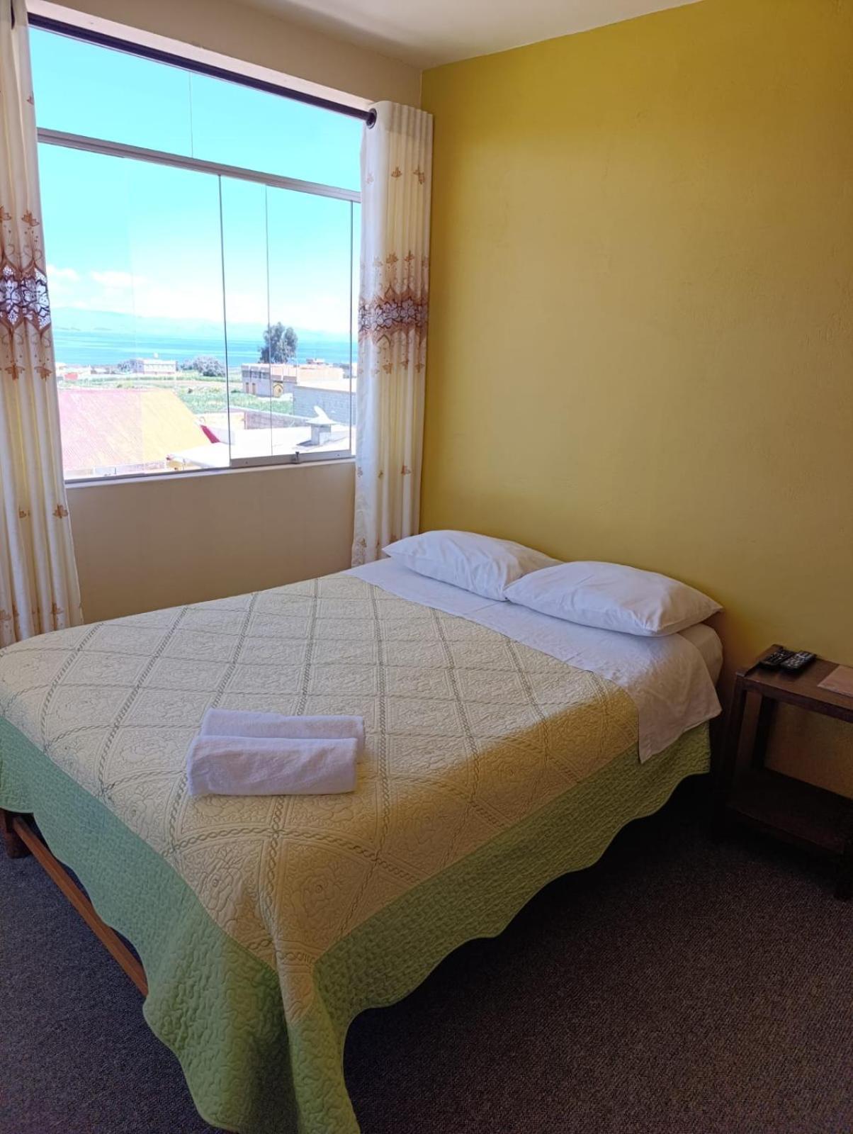 Hotel Summita Yunguyo Екстериор снимка
