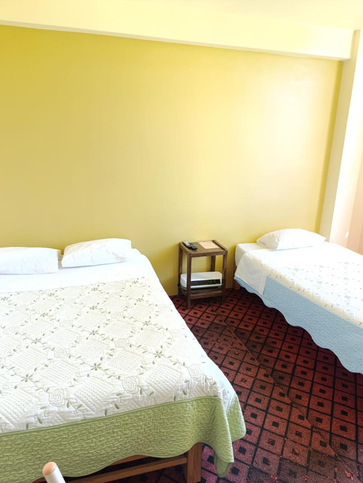Hotel Summita Yunguyo Екстериор снимка